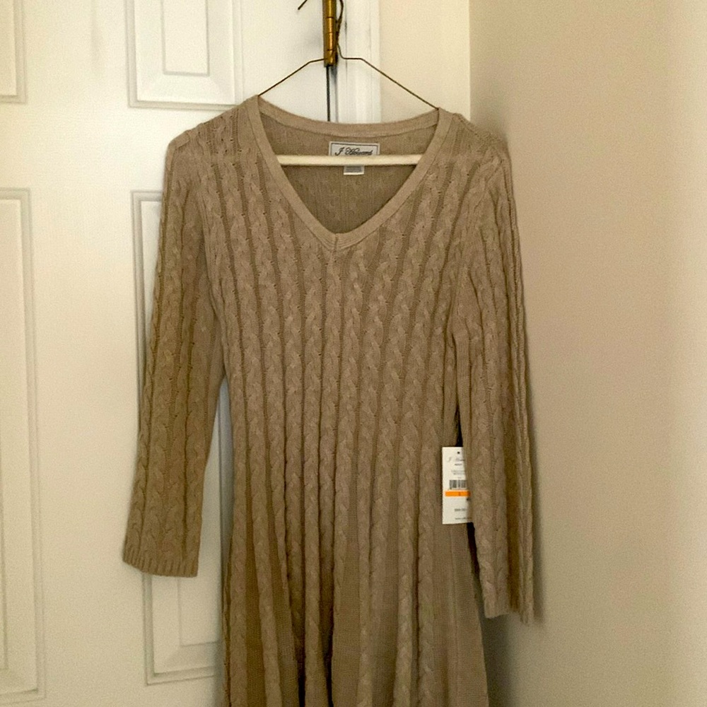 New Misses, size Small; Oat colored v-neck sweater dress